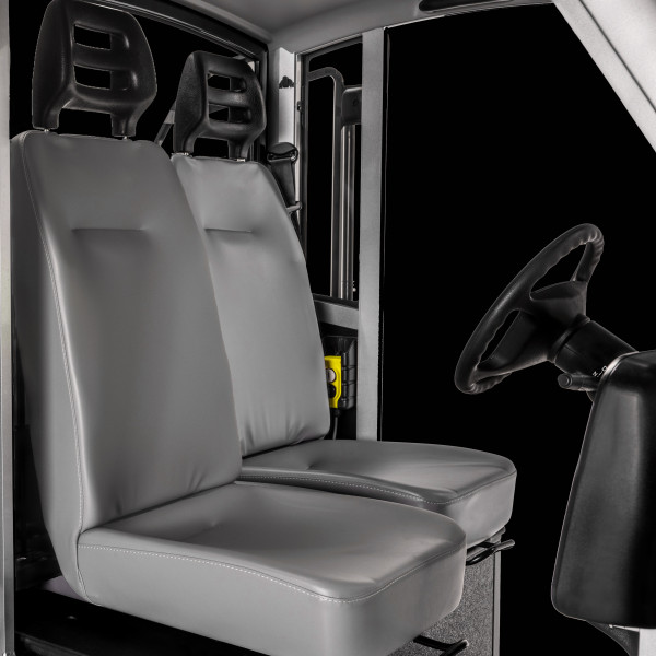 ADJUSTABLE TWIN SEATS