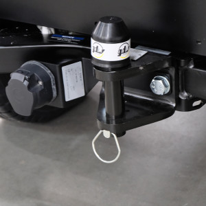 Tow Hook Auxiliary lighting socket